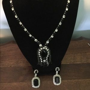 Dazzling Vintage Necklace & Earrings